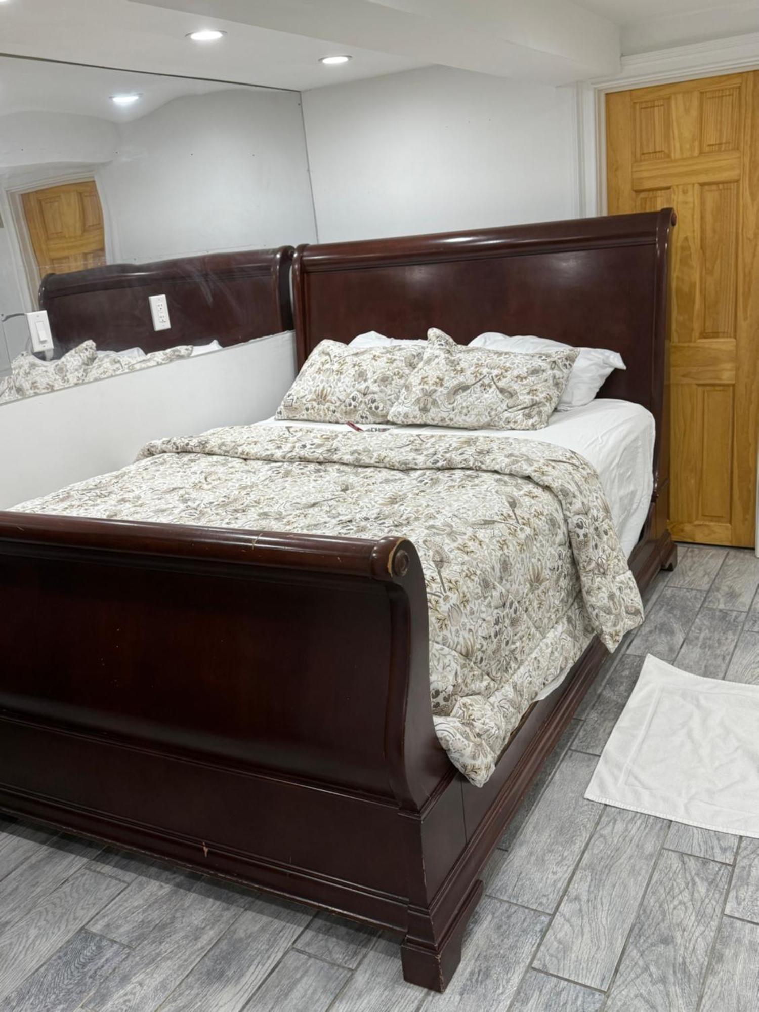 Jfk Private Studio Apartment Нью-Йорк Екстер'єр фото